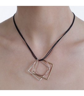 Mixed shapes short necklace
