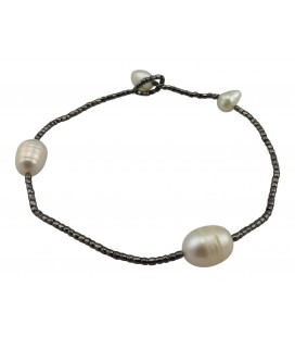 Two freshwater pearls bracelet