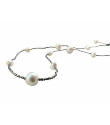 Short freshwater pearls necklace